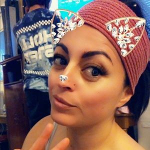 Meet your Posher, Janet